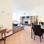 2 Bedroom Nice Apartment In Genova